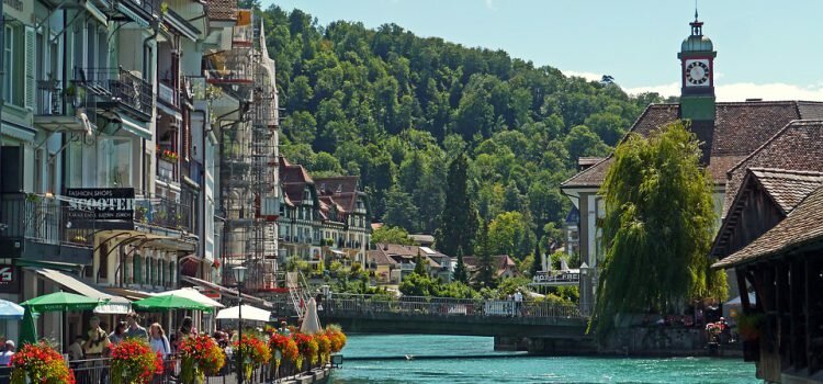 Thun – a medieval town with a magnificent back drop